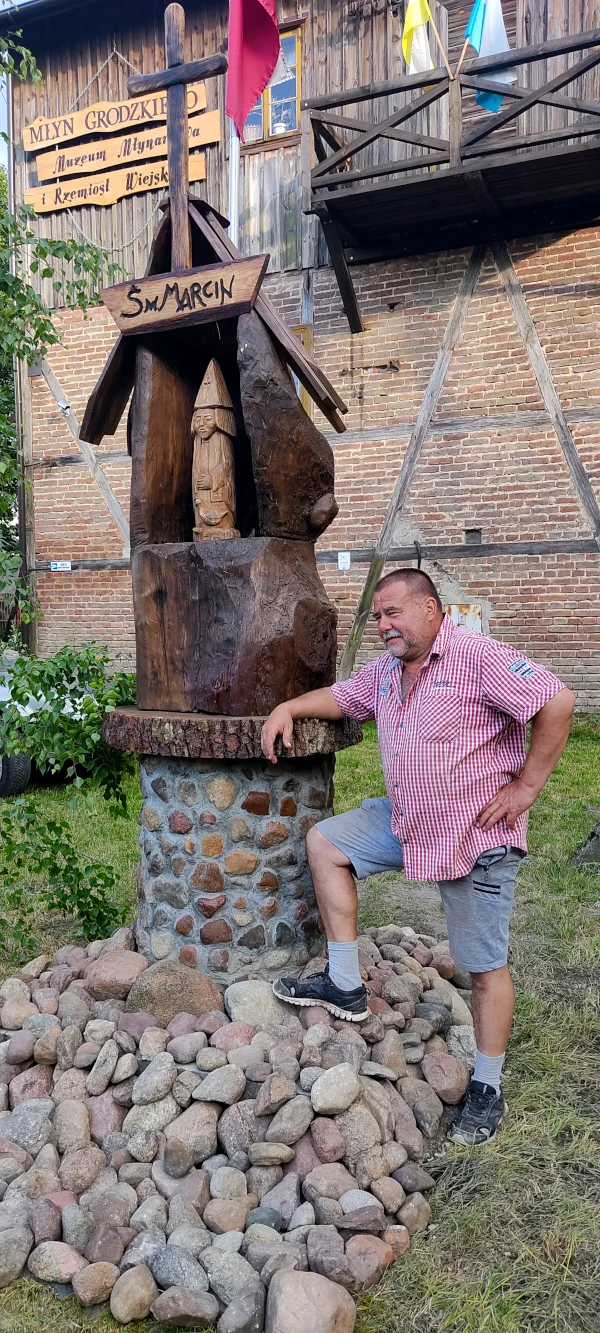 Autor kapliczki Marek Antoń